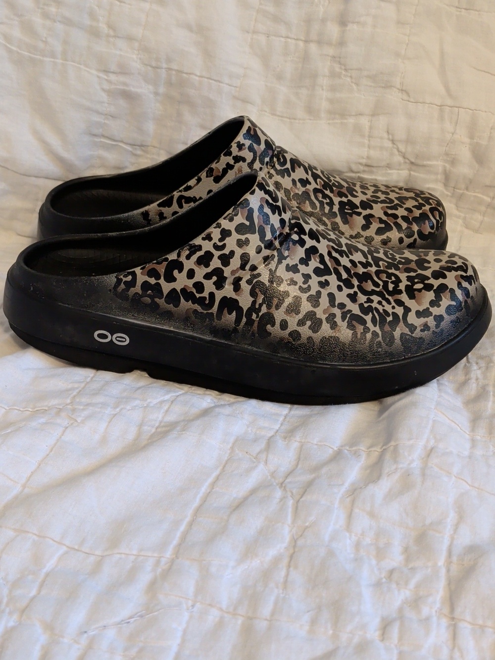 Oofos Leopard Print Slip-On Clogs